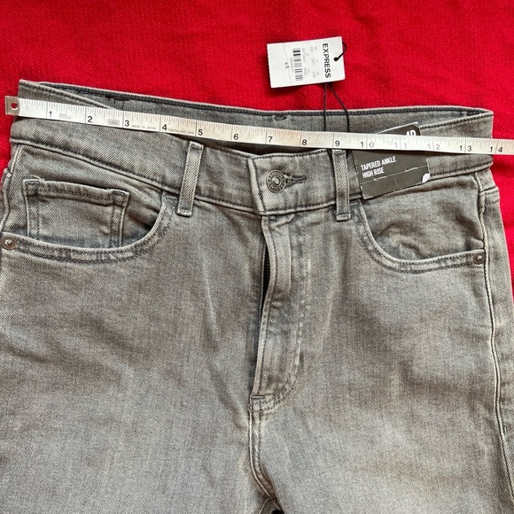 NWT EXPRESS Size 4R Women’s Grey Tapered Ankle High Rise Jeans - Picture 4 of 7